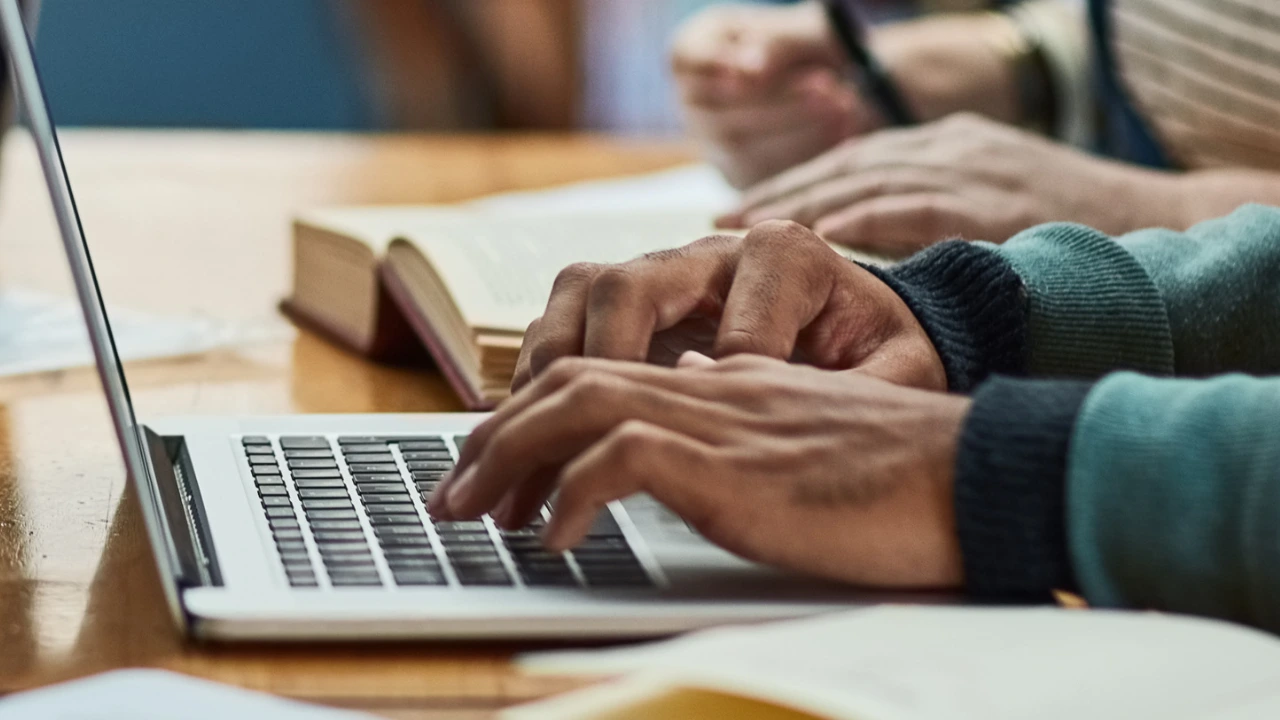 bb-education-students-research